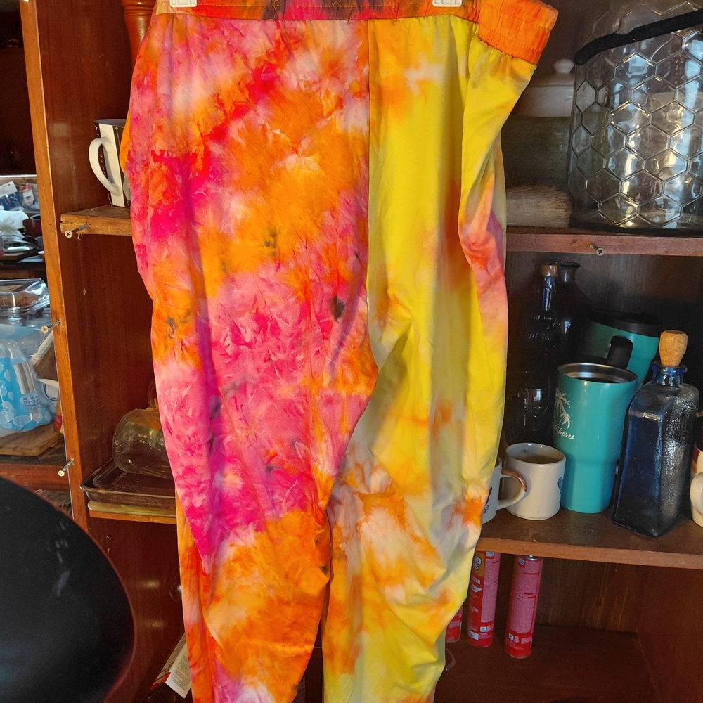 Vibrant Tie-Dye Leggings